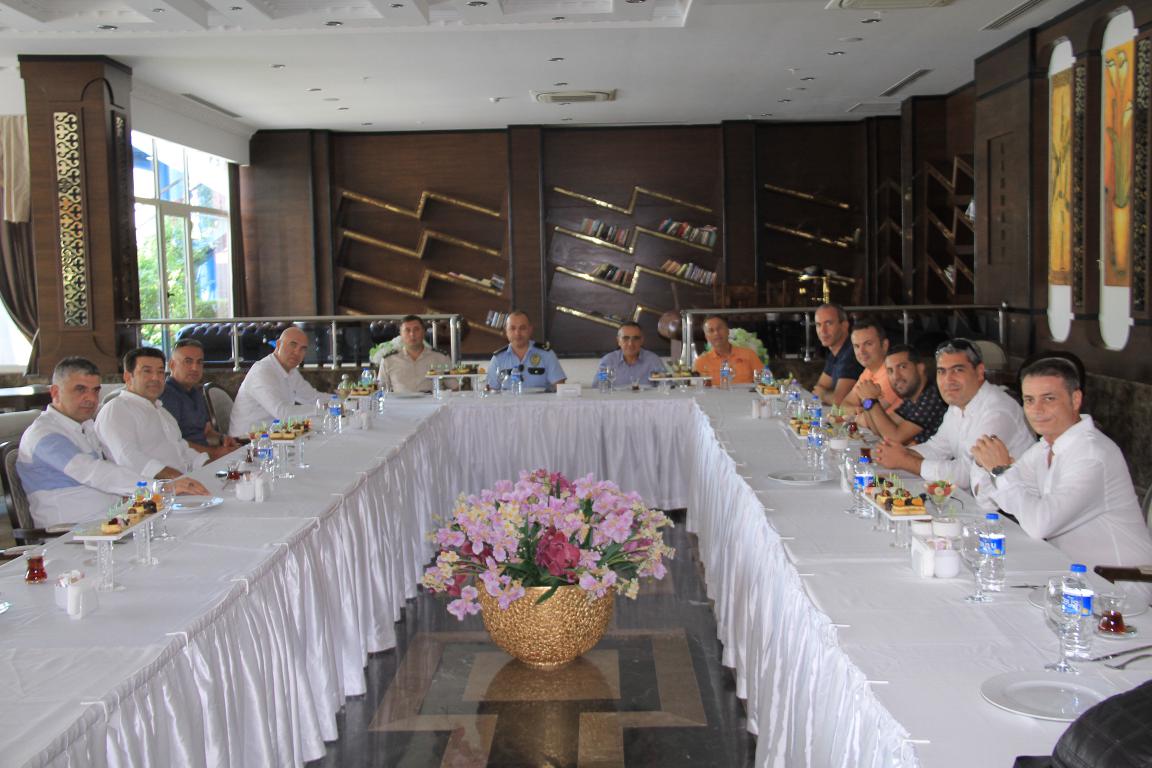 Serik Kaymakamı Boğazkent’te otelcilerle buluştu