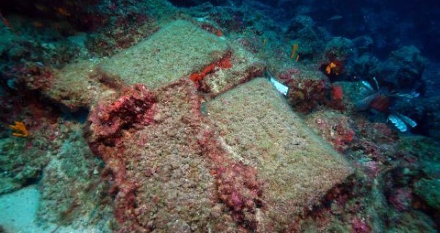 Dünyanın En Eski Gemi Batığı Antalya'da Bulundu