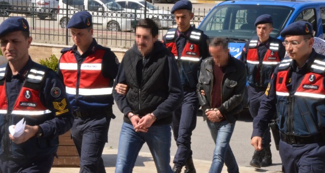 Serik'te Dolandırıcılık Çetesi Çökertildi