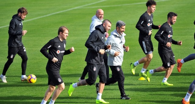 Beşiktaş'ta Burak Yılmaz İlk İdmanına Çıktı