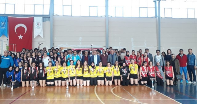 Serik Okul Sporları Voleybol Sona Erdi