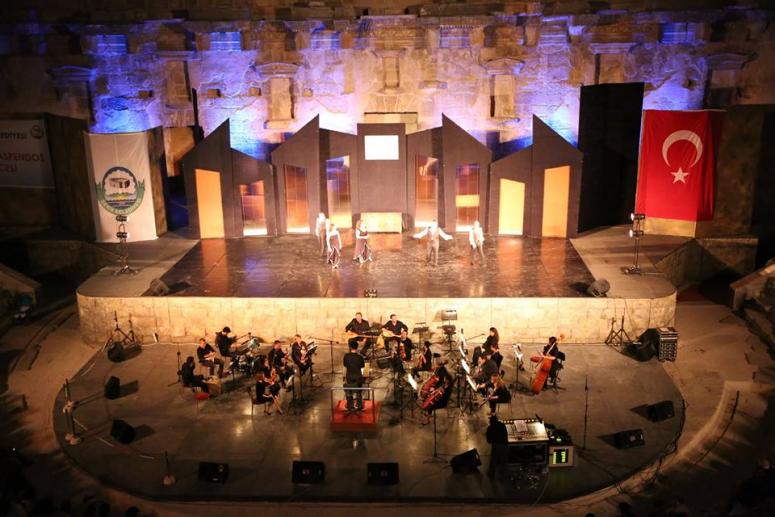 Aspendos Gecesinde Müzik Ziyafeti