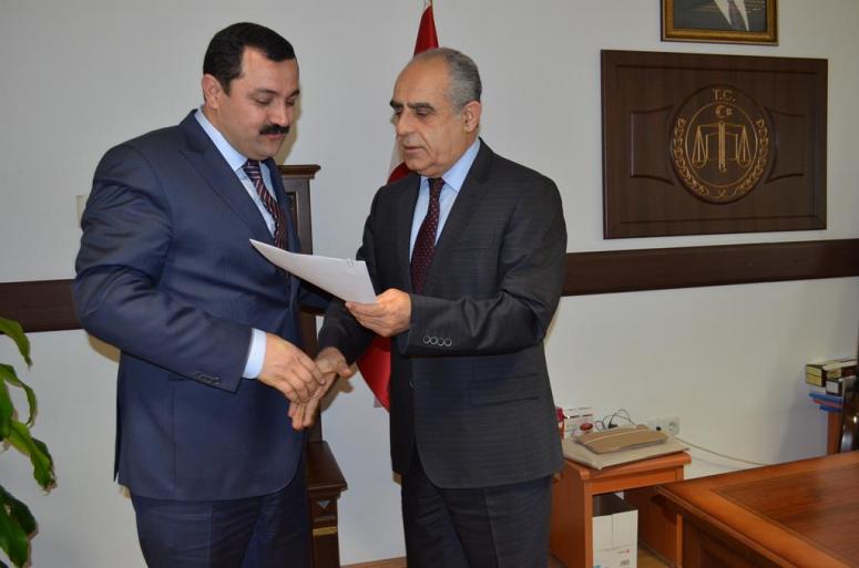 Ak Parti İl Başkanı Sümer mazbatasını aldı