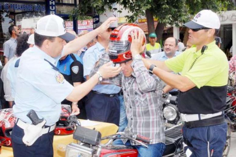Kurallara Uymayan Motosiklet Sürücülerine Men