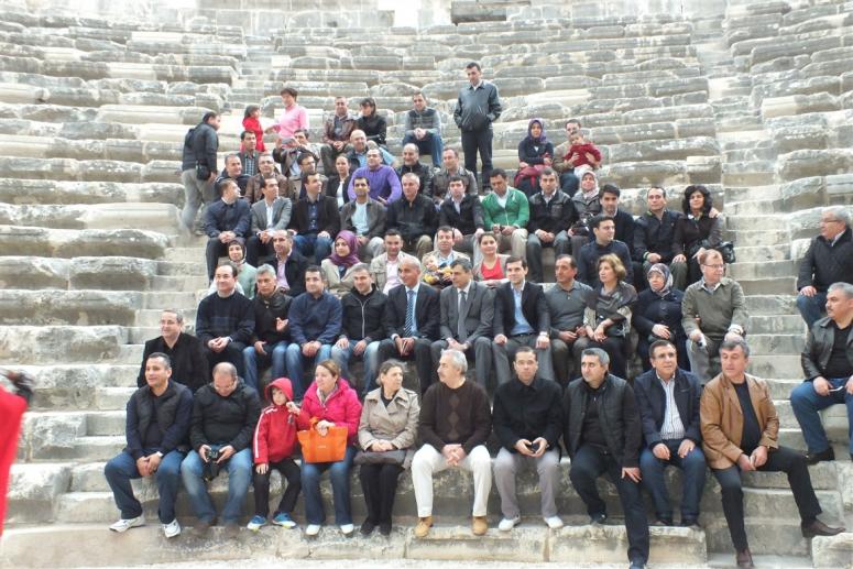 Vali Yardımcıları ve Kaymakamlar Aspendos’u Gezdi