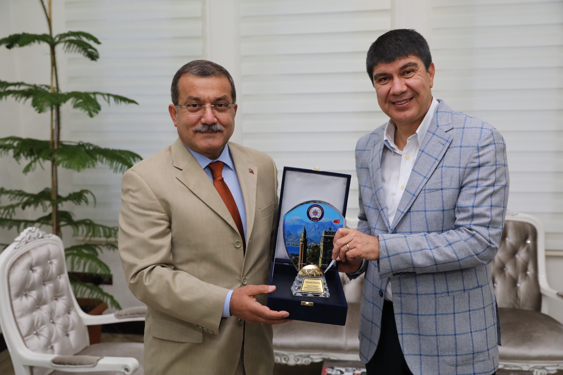 Türel, Emniyet Müdürü Celal Uzunkaya’yı Ziyaret Etti