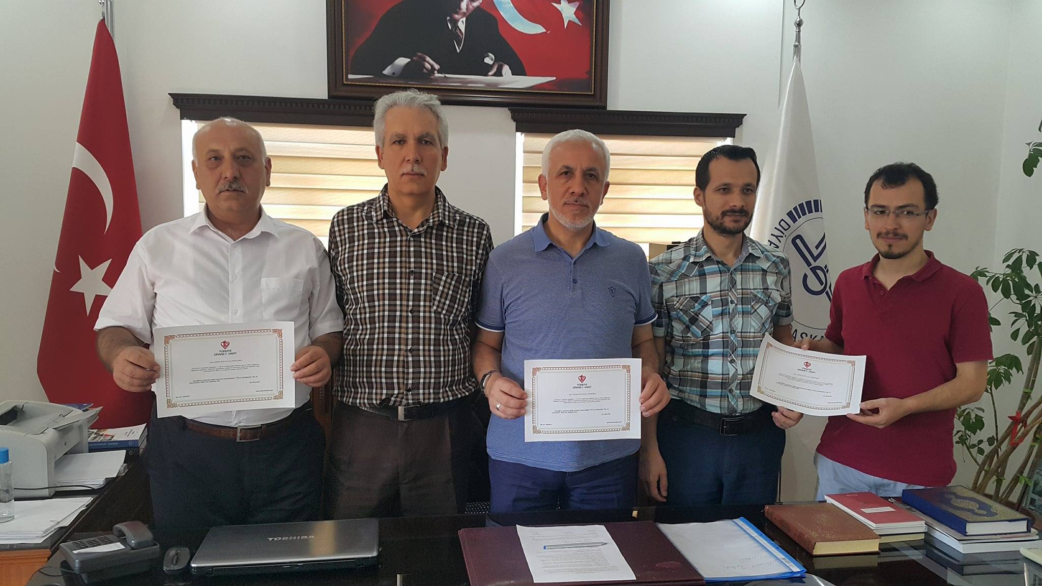 Müftülük Personelinden Anlamlı Hediye
