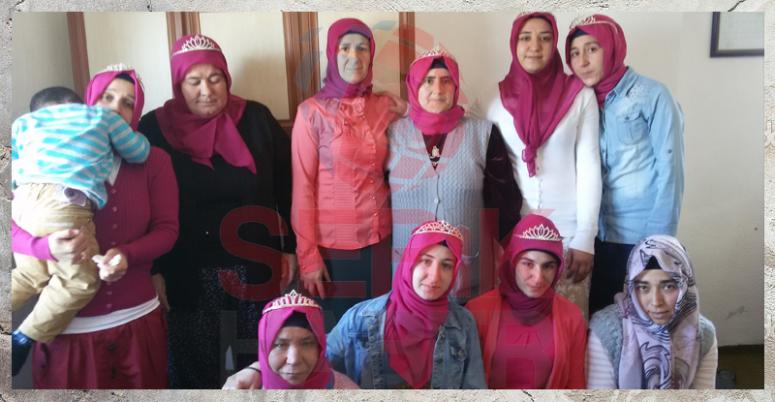 Kur’an Öğrenenlere Taç Giyme Töreni