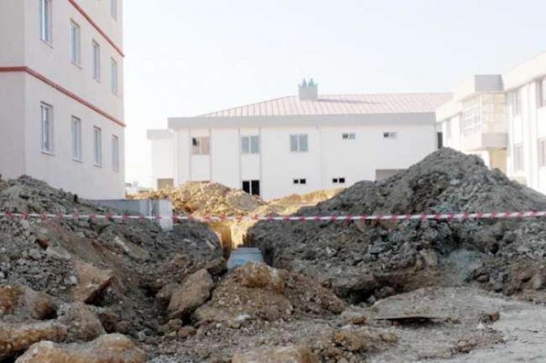 Göçük Altında Kalan İşçi Yaralandı