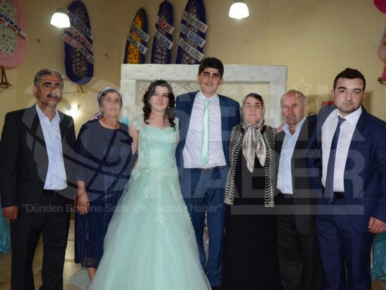 Demir Ve Işık Ailelerinin Mutlu Günü