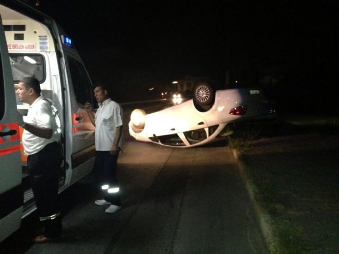 KADRİYE'DE OTOMOBİL TAKLA ATTI 