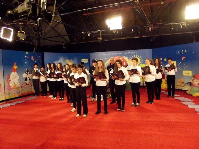 YÜKSELİŞ KOLEJİ ÖĞRENCİLERİ AKDENİZ TV'DE CANLI YAYINDA