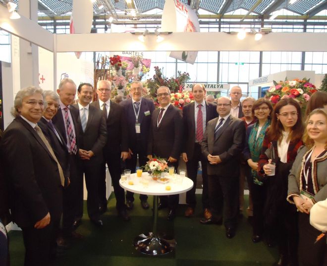 HOLLANDADA TÜRKİYE RÜZGARI ESTİ
