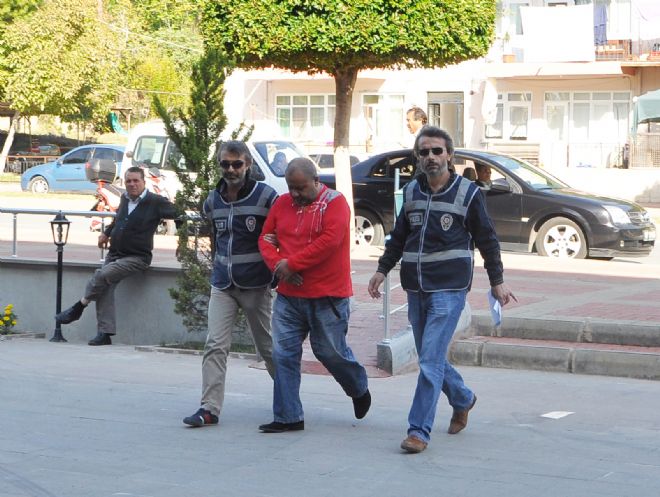 UYUŞTURUCU TİCARETİ YAPAN ZANLI ADLİYEYE SEVK EDİLDİ