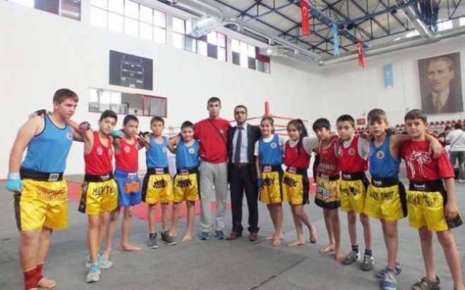 MUHAYTHAİ KULÜBÜNDEN 5 ALTIN 8 GÜMÜŞ MADALYA