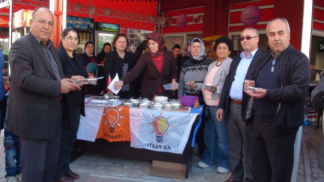 SERİK AK PARTİ KADIN KOLLARINDAN AŞURE ETKİNLİĞİ