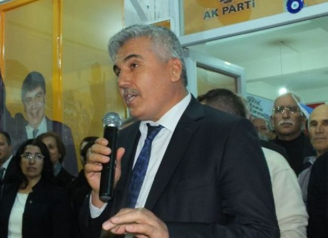 AK PARTİ BELEDİYE MECLİS ÜYELERİNİ TANITTI