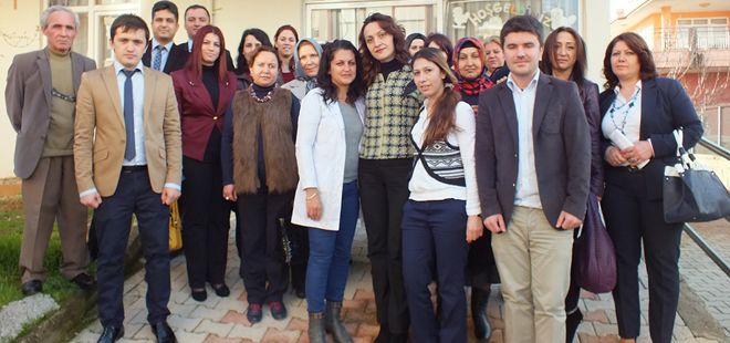 İYİLİK MELEKLERİ ENGELLİ KARDEŞLERİNİ ZİYARET ETTİ