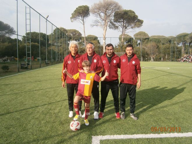 SERİK'DEN FLORYA'YA BİR YILDIZ