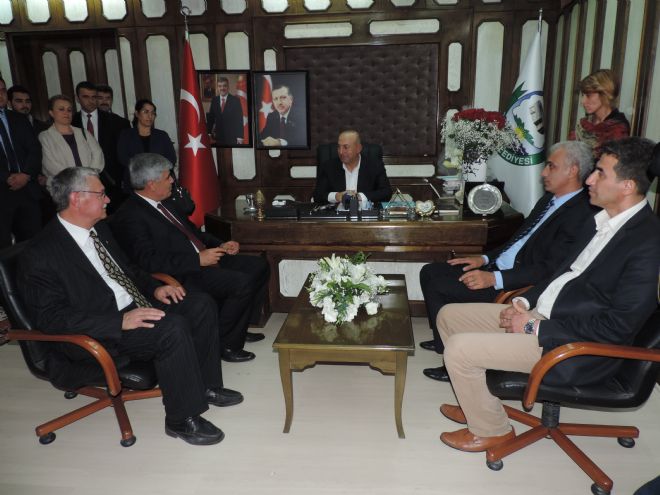AB BAKANI ÇAVUŞOĞLU ÇALIK'I ZİYARET ETTİ