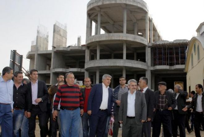 CUMA PAZARININ ESKİ YERİNE GELMESİ İÇİN GÖRÜŞ BİRLİĞİNE VARILDI