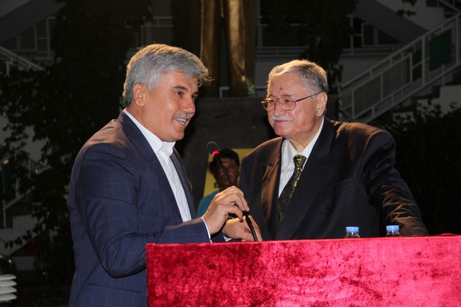 ESKİ MİLLİ EĞİTİM BAKANI HASAN CELAL GÜZEL İLÇEMİZDE KONFERANS VERDİ