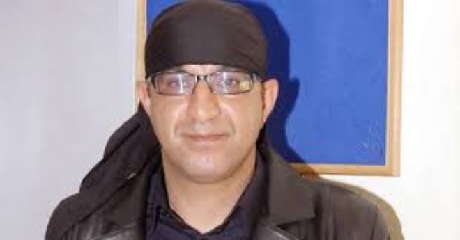 KARİKATÜRİST DÜZENLİ CEZASI İÇİN ADLİ MAKAMLARA TESLİM OLDU