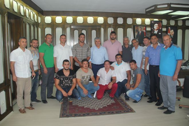 SERİK BELEDİYESPORDAN GÜREŞTE BÜYÜK ATAK