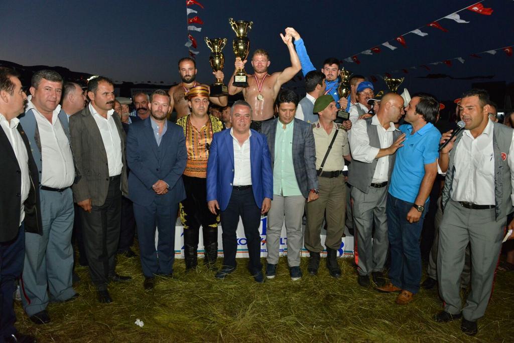 FESLİKAN YAYLASI ER MEYDANI'NIN GALİBİ İSMAİL BALABAN OLDU