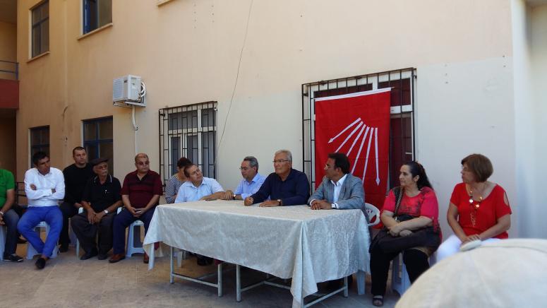Chp Bayraşlamasına Deniz Baykal Katıldı