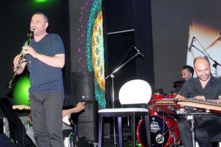 Hüsnü Şenlendirici Boğazkent'te Sahne Aldı