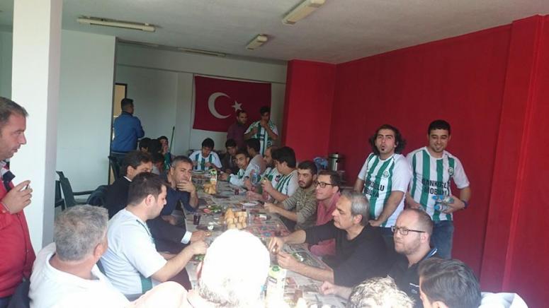 Kahvaltıda buluştular