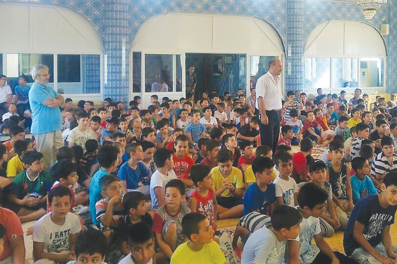 Cami ve Çocuk Buluşması