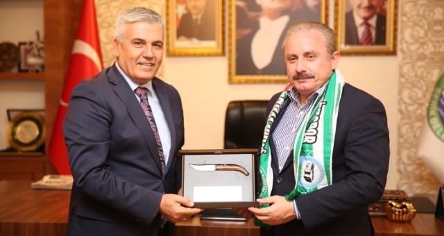 Mustafa Şentop Çalık’ı Makamında Ziyaret Etti
