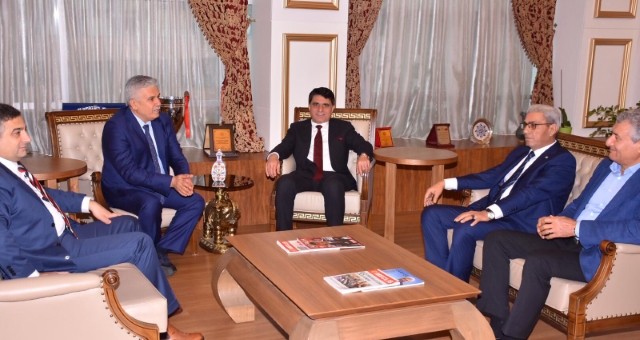 Yusuf Mecek, Başkan Ramazan Çalık’ı Ziyaret Etti