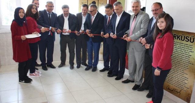Serik İmam Hatip Ortaokulunda Kütüphane Açılışı