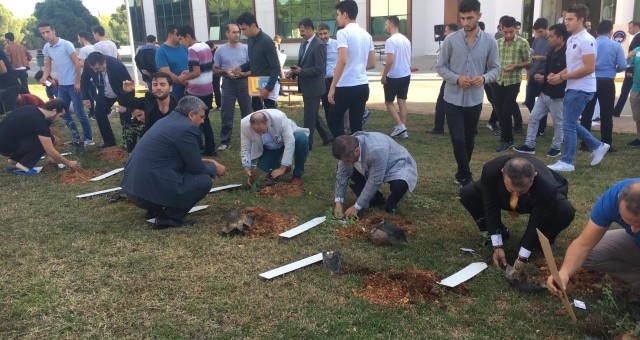 Gençlik Meclisi Şehitleri Unutmadı