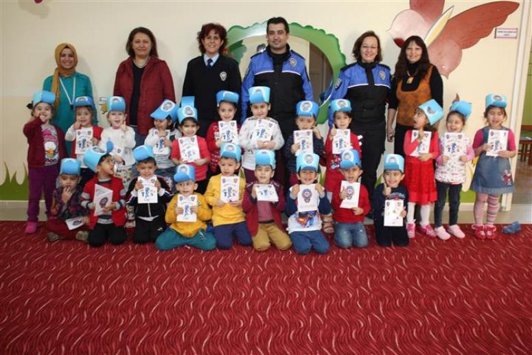 Emniyet Minik Kalpleri Ziyaret Etti 