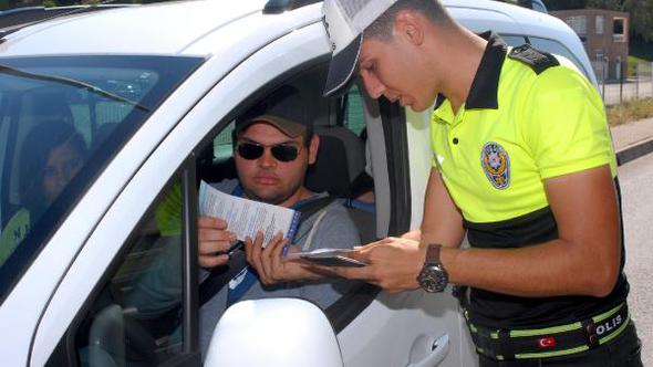 Serik'te Polisten sürücülere bayram uyarısı