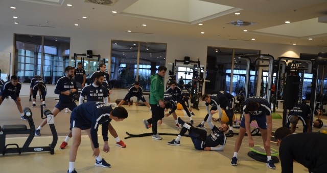 Serik Belediye Spor Salonda Çalışmalarına Devam Etti