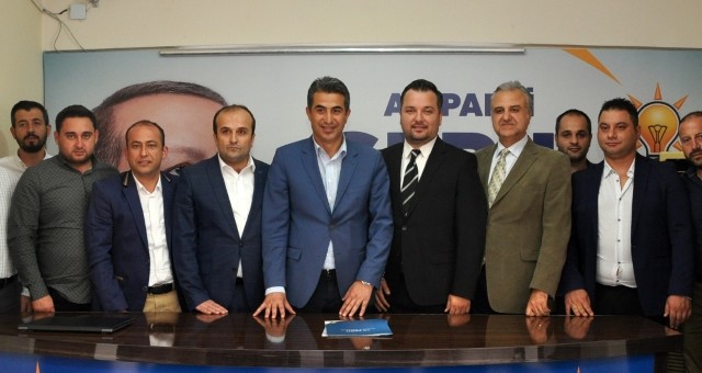 İş insanı Taşlı, Ak Parti'den aday adayı oldu