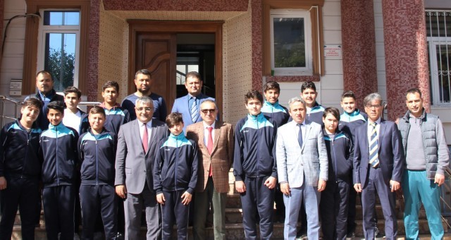 Kaymakam Şimşek Sporcuları Ağırladı