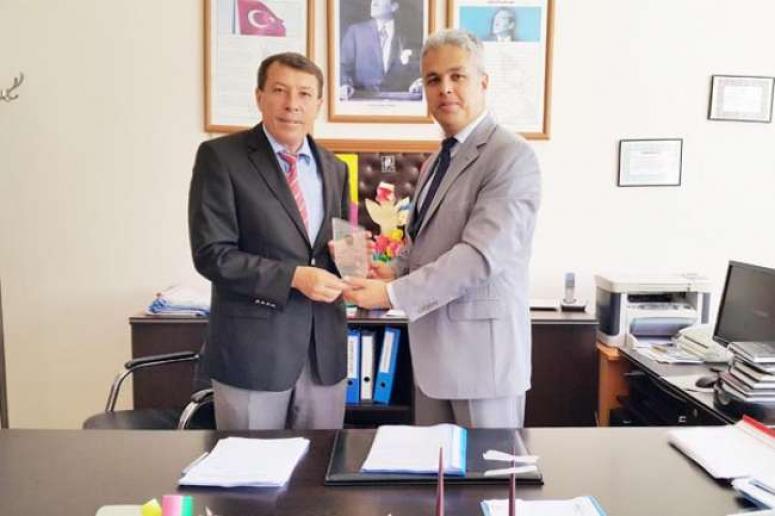 Emniyetten M. Akif'e Teşekkür Plaketi