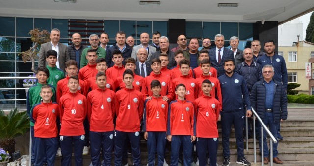Serik’in Gençleri Türkiye Şampiyonası’na Uğurlandı