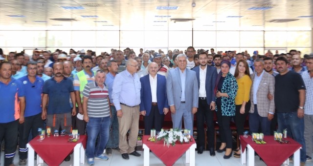 Serik Belediyesi’nde Çalışan Taşeron İşçiler Sendikalı Oldu