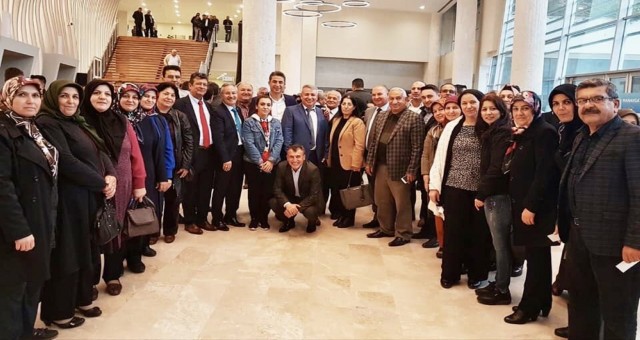 Kozan: ''Bu Bayrak Dalgalanmaya Devam Edecek''