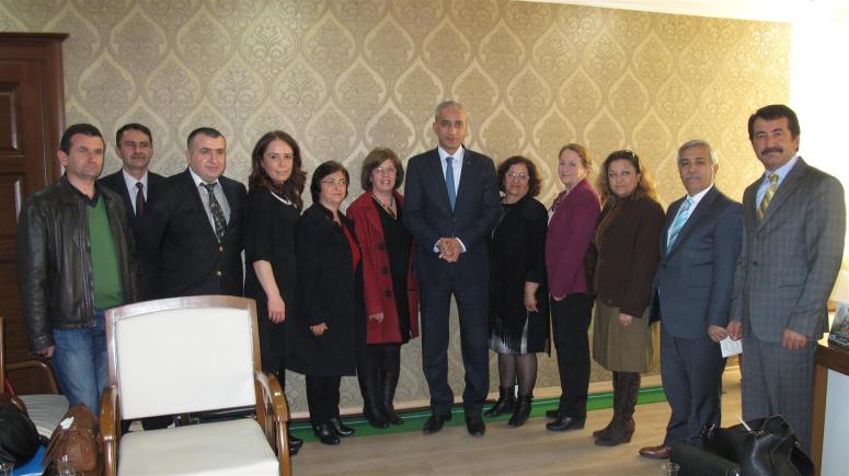 Tema Vakfı Temsilcileri Rüstemoğlu’nu Makamında Ziyaret Etti.