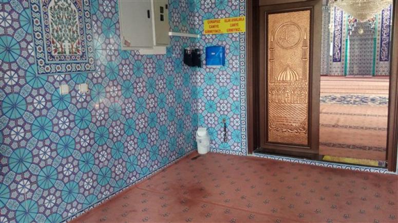 Belek Merkez Camiinde Temizlik Ve Hijyen Hassasiyeti