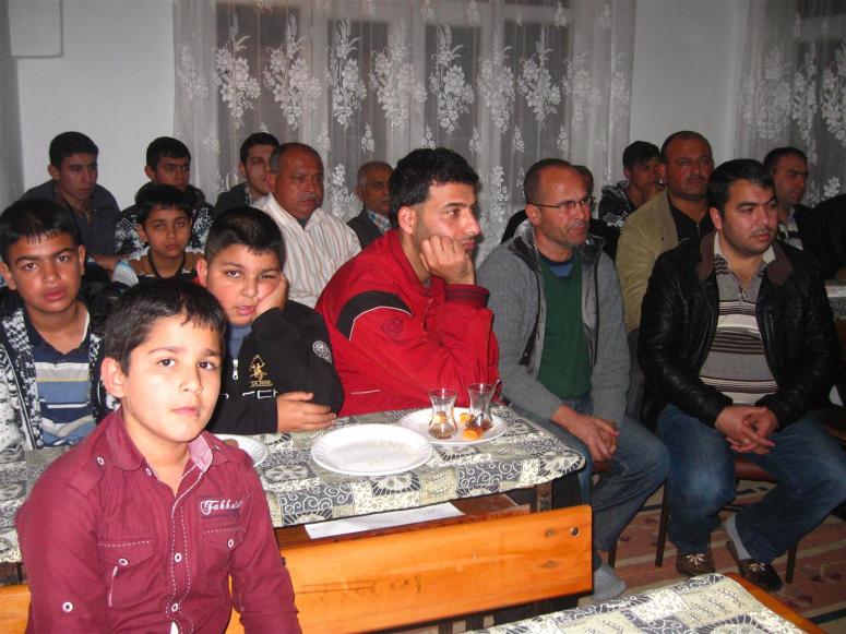 Gençlerle Mahalle Sohbetleri