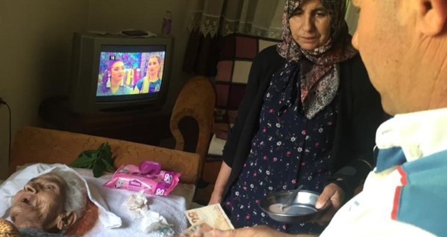Yaşlıların Aylıkları Evlerinde Ödenecek
